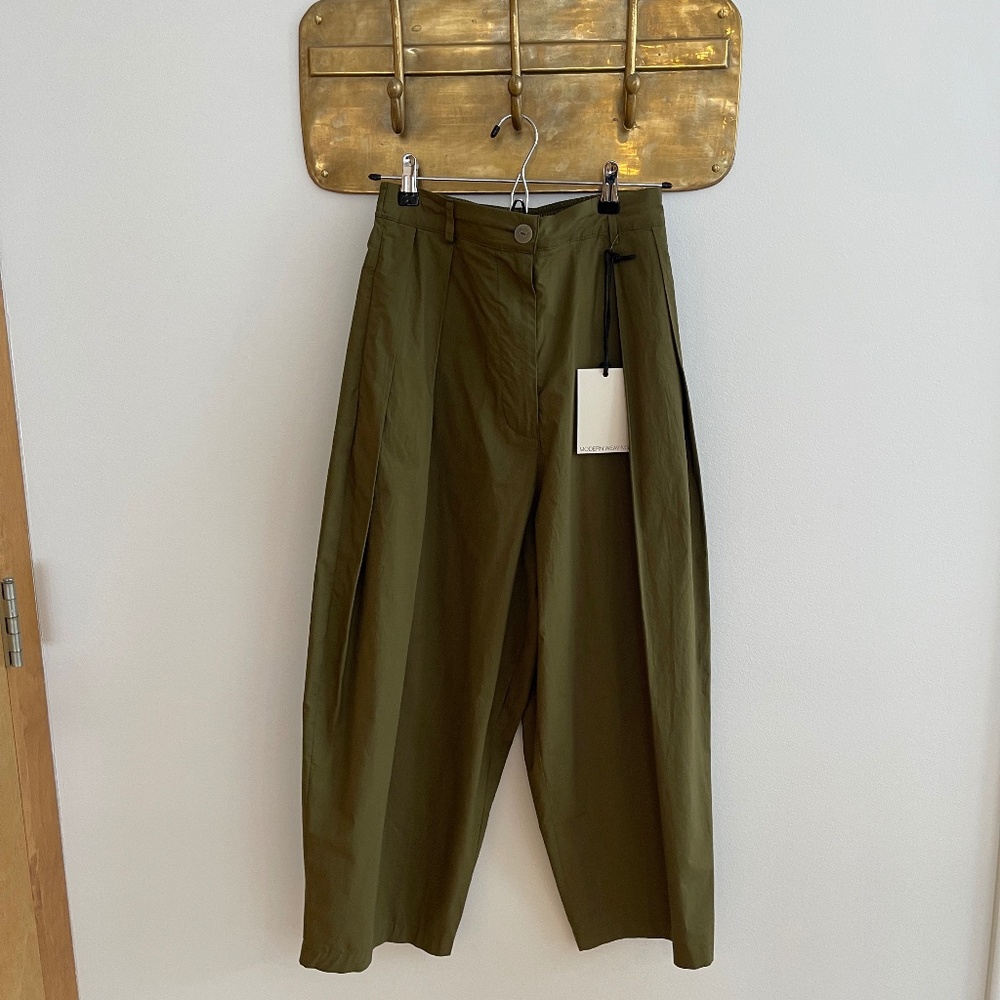 Olive Green Cropped Pants